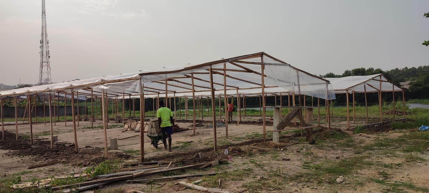 Fabrication de la structure en atelier (Serre Ivoire)
